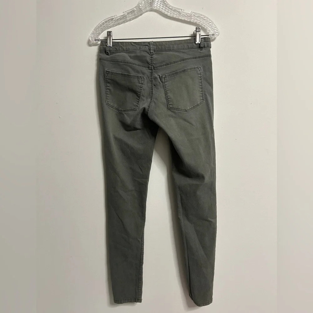 H&M Green‎  Skinny Jeans - Picture 2 of 3